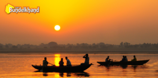 Boating to Fort-Hopping: 5 Action-Packed Weekend Getaways in Bundelkhand Boating to Fort-Hopping: 5 Action-Packed Weekend Getaways in Bundelkhand